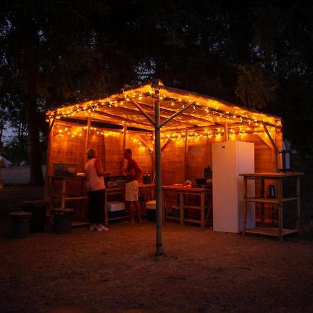 Lodg'Ing Nature Camp Chateaux De La Loire Cellettes  Exterior foto